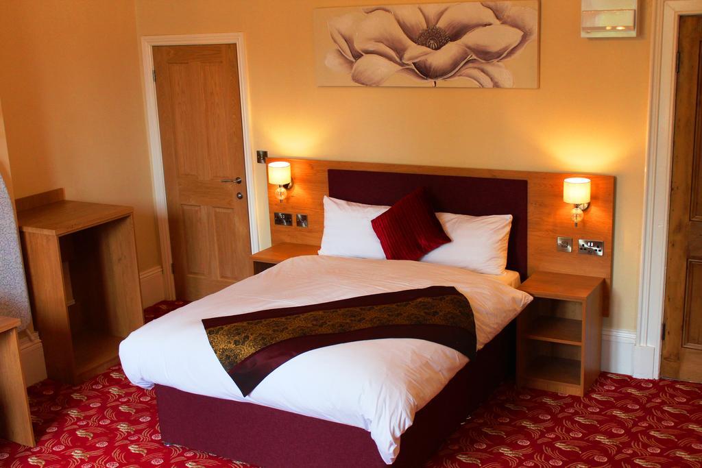 Edgerton Hotel Huddersfield Eksteriør bilde