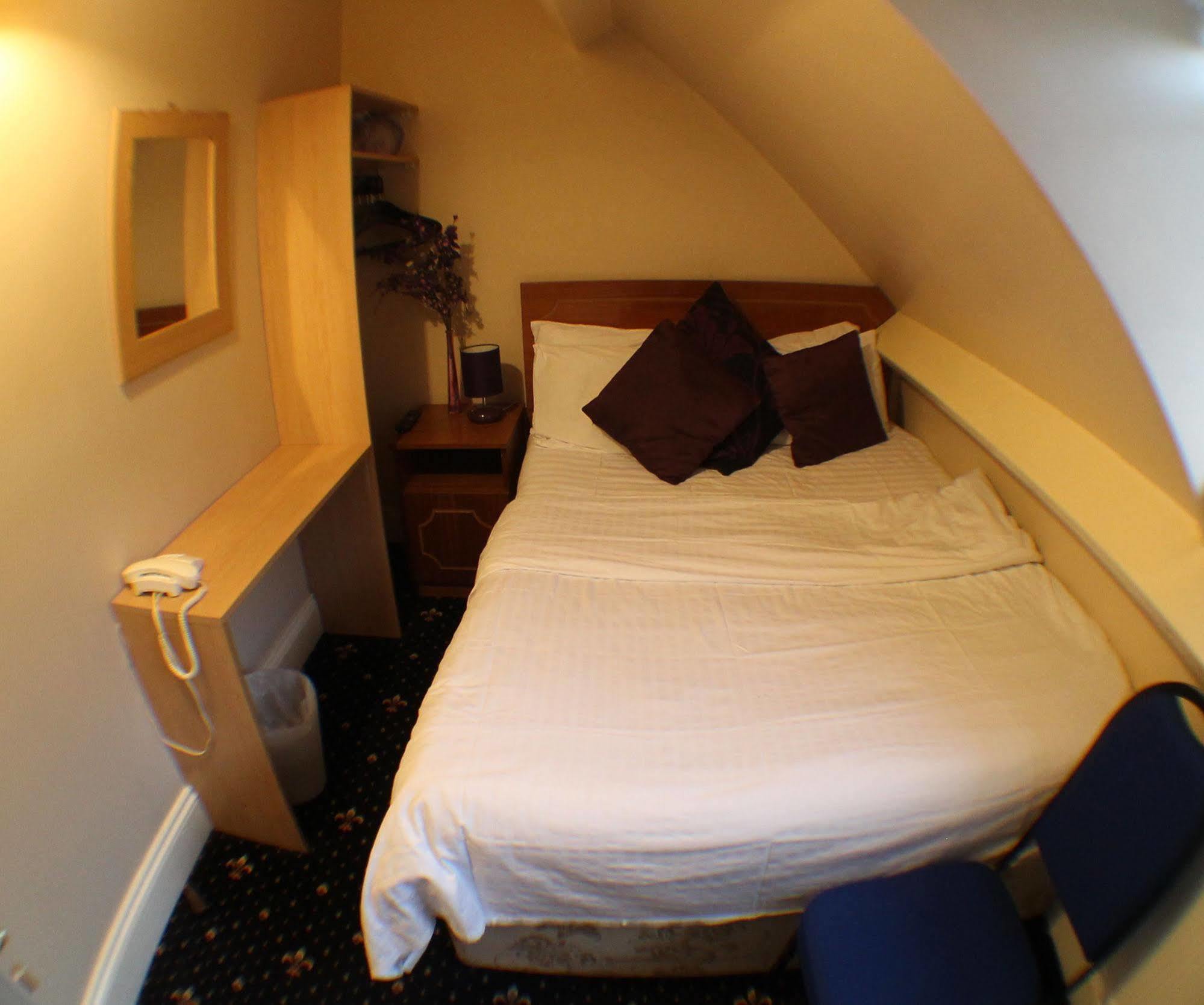 Edgerton Hotel Huddersfield Eksteriør bilde
