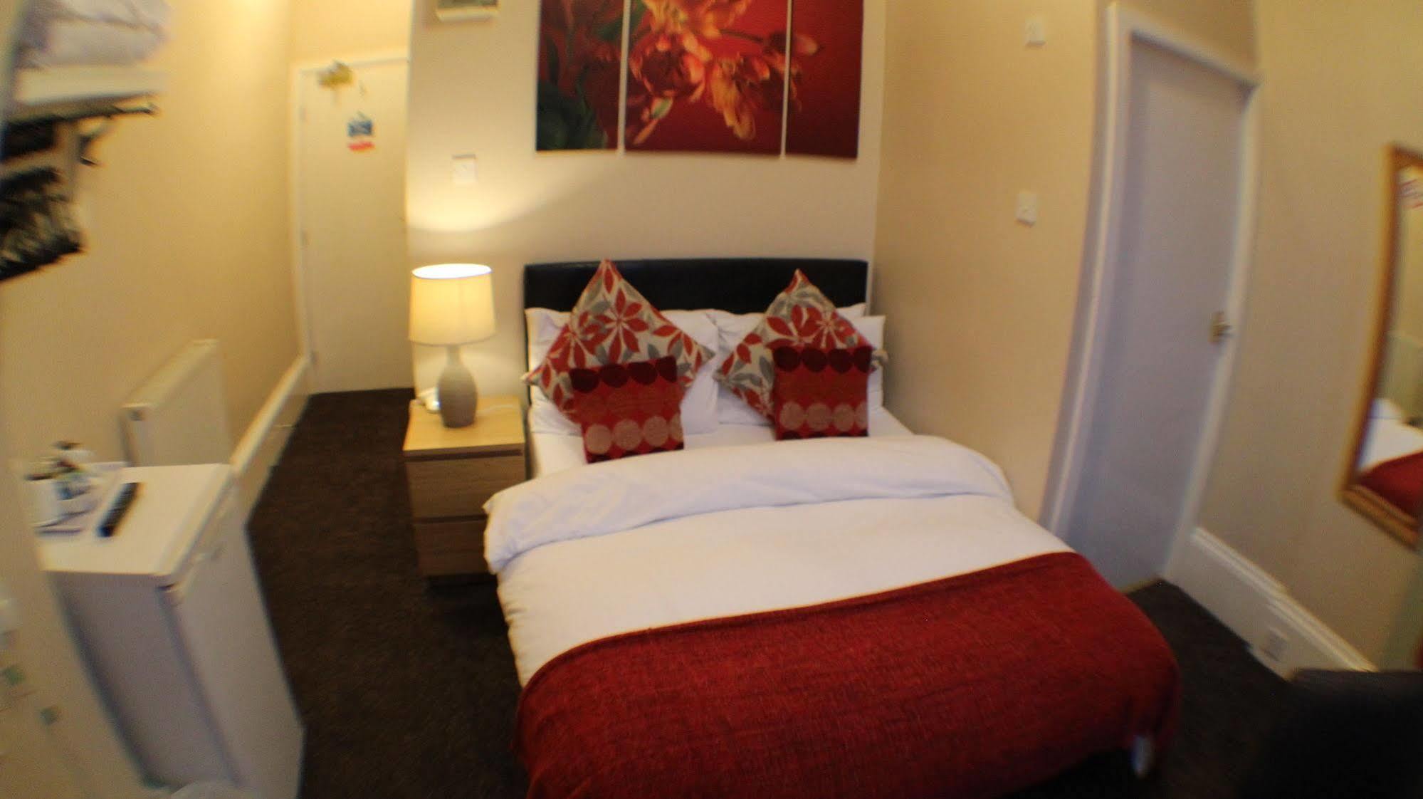 Edgerton Hotel Huddersfield Eksteriør bilde