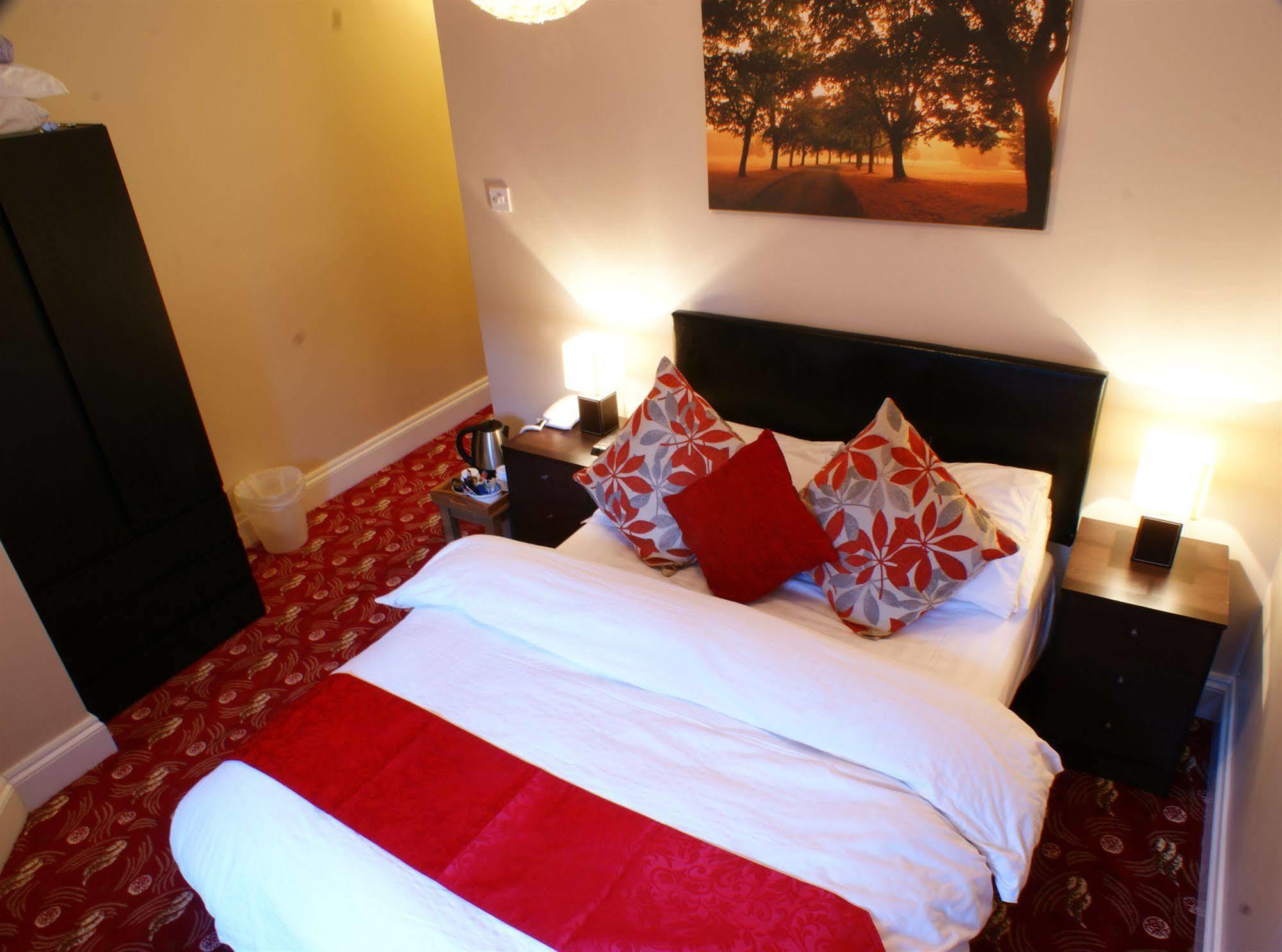 Edgerton Hotel Huddersfield Eksteriør bilde